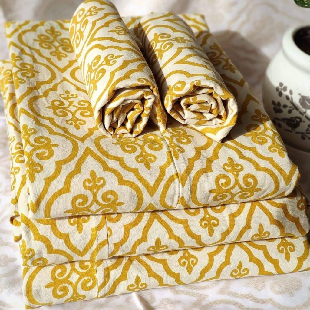 Double Bedsheet with Pillow Cover